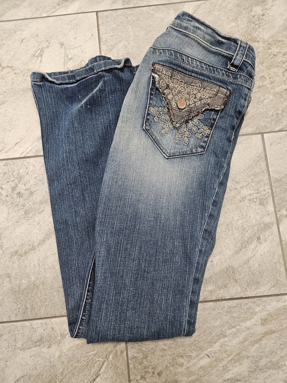 Boot-Cut Women's Jeans with Embroidered Flap Pocket - Blue